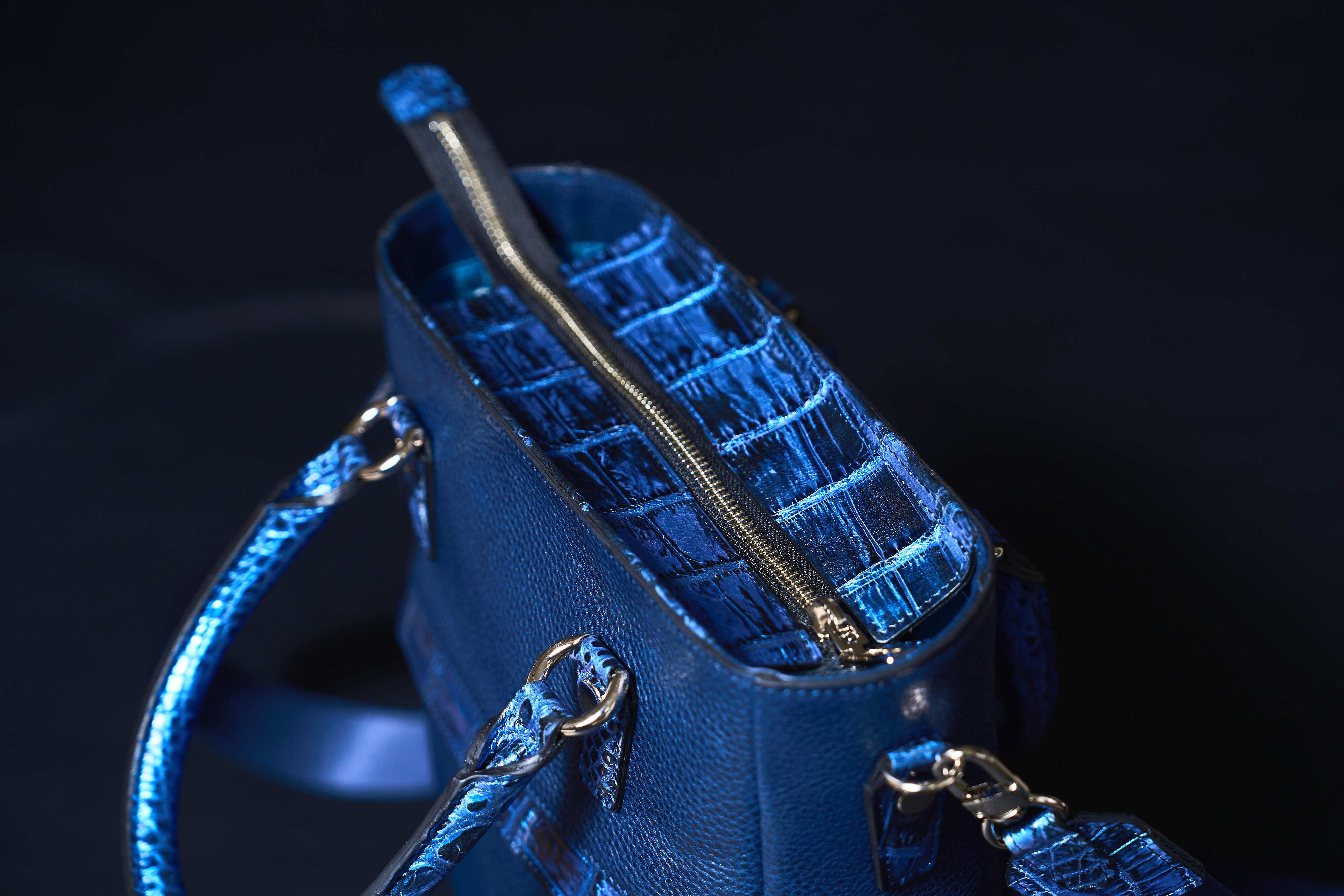 2way縦長トートバッグ（クロコダイル革とイタリアヌメ革のコンビ）