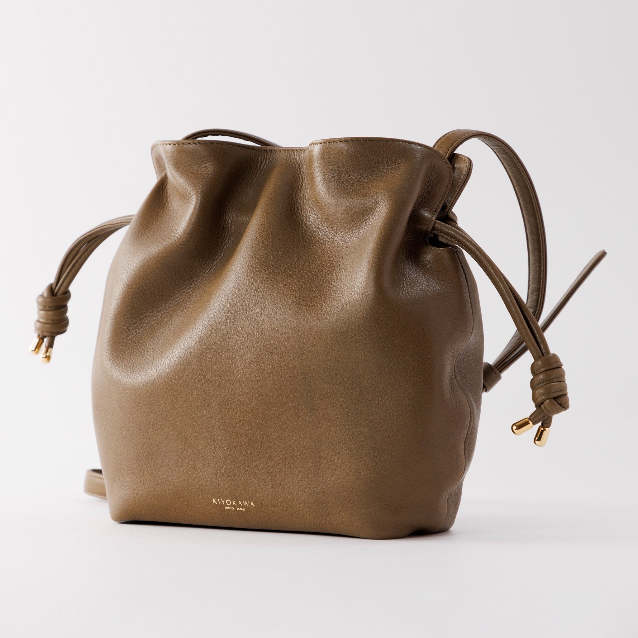 柔らかな牛革　ショルダーポシェット【ZIT001】