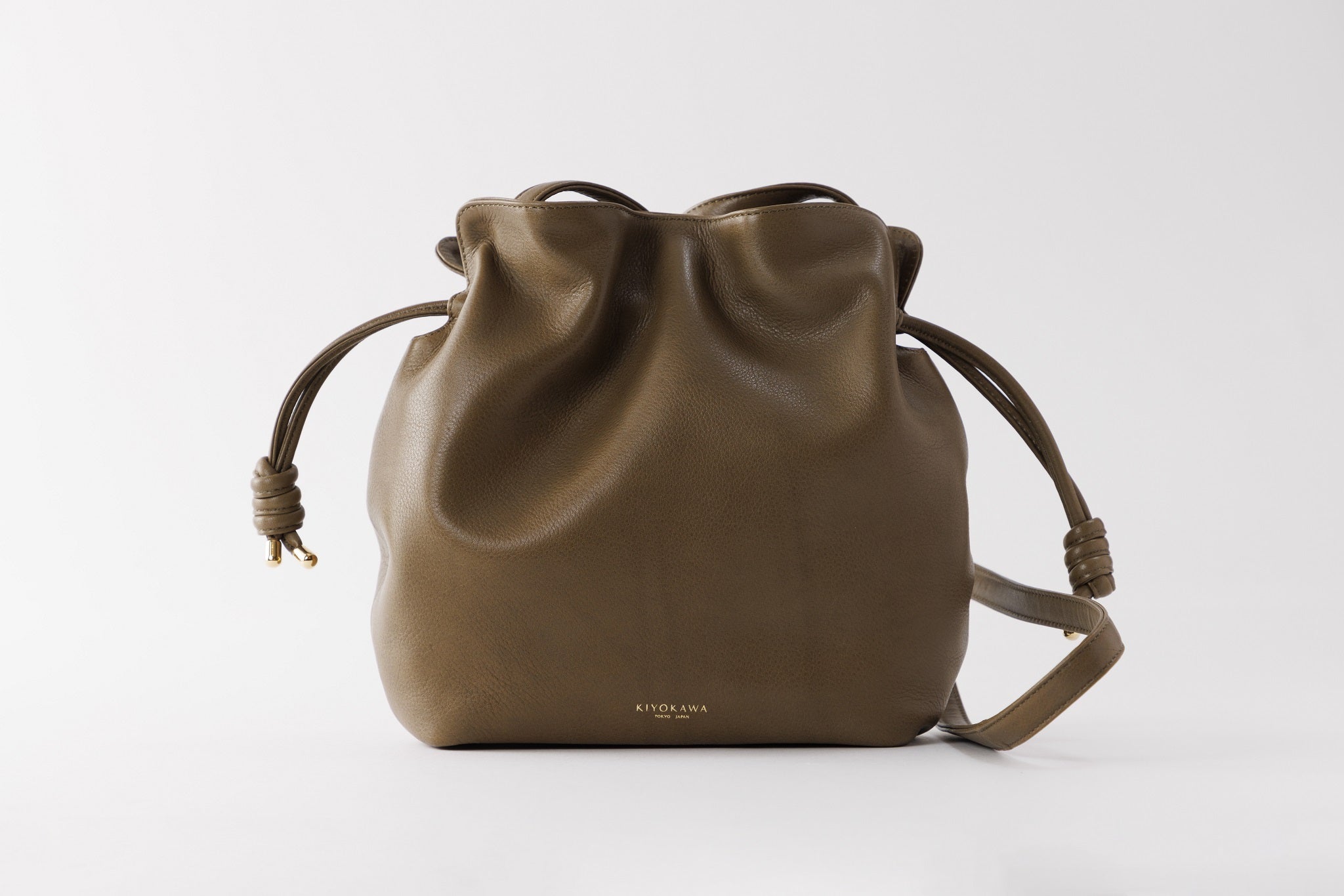 柔らかな牛革　ショルダーポシェット【ZIT001】