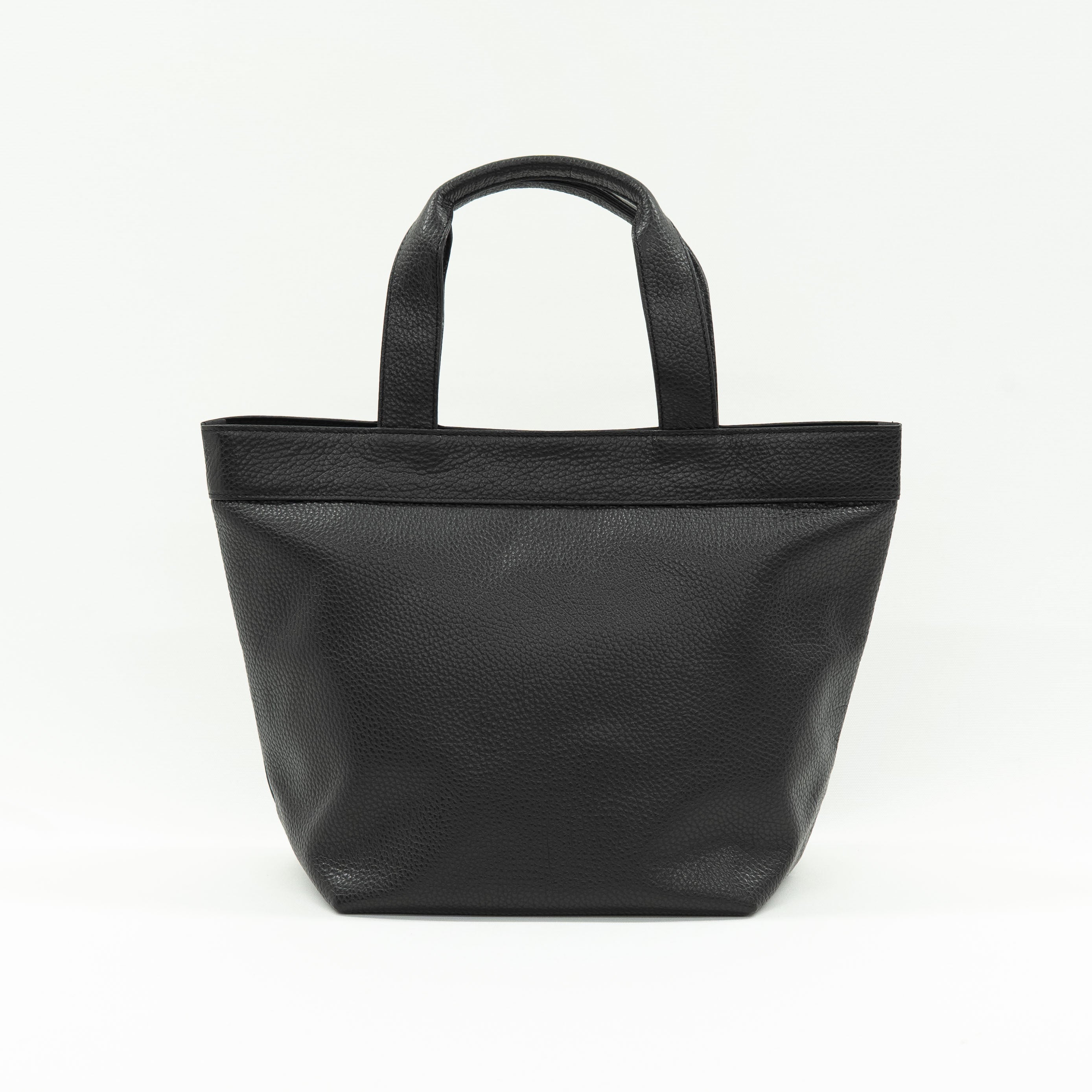 やわらかくて上質な高級本革トート