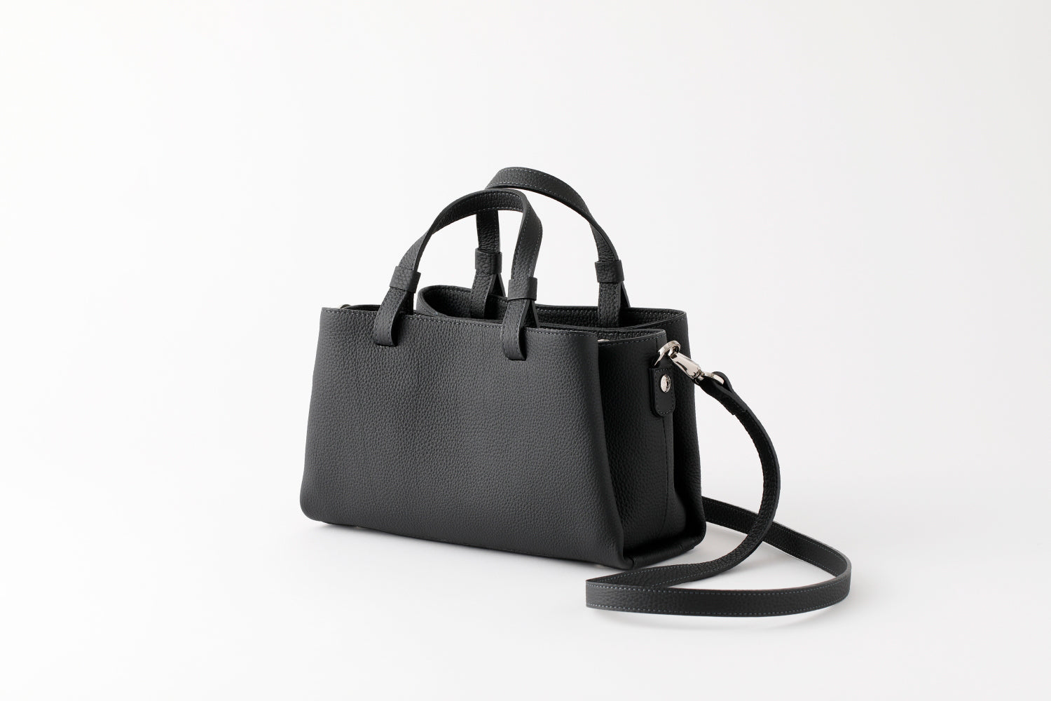 スリーポッシュ