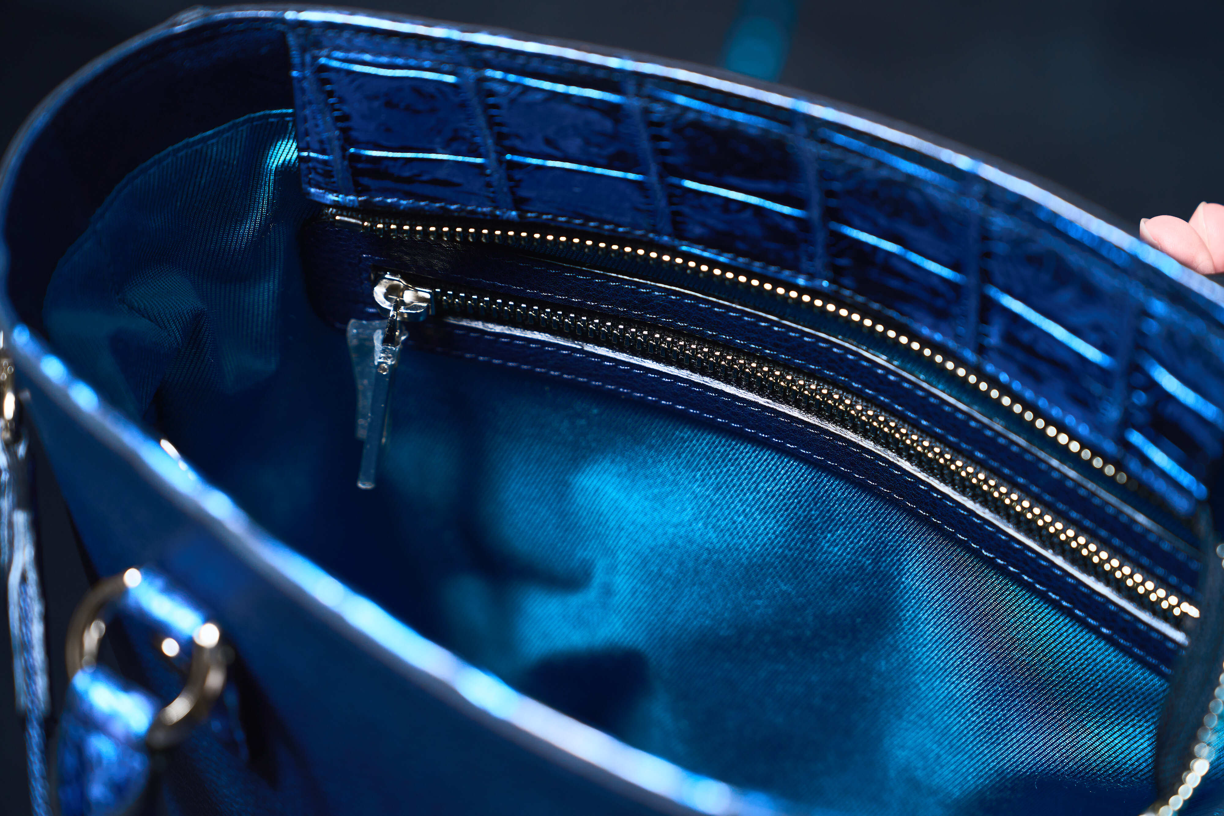 2way縦長トートバッグ（クロコダイル革とイタリアヌメ革のコンビ）