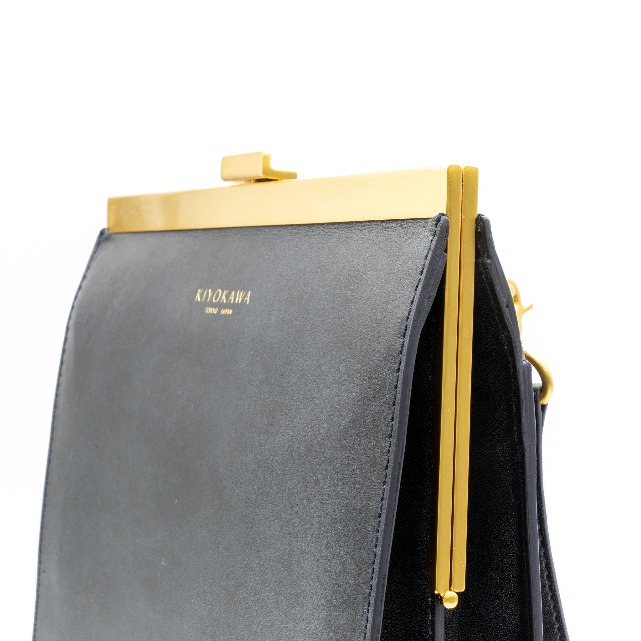 牛革ヌメ　口金ショルダーバッグ【AUD002】