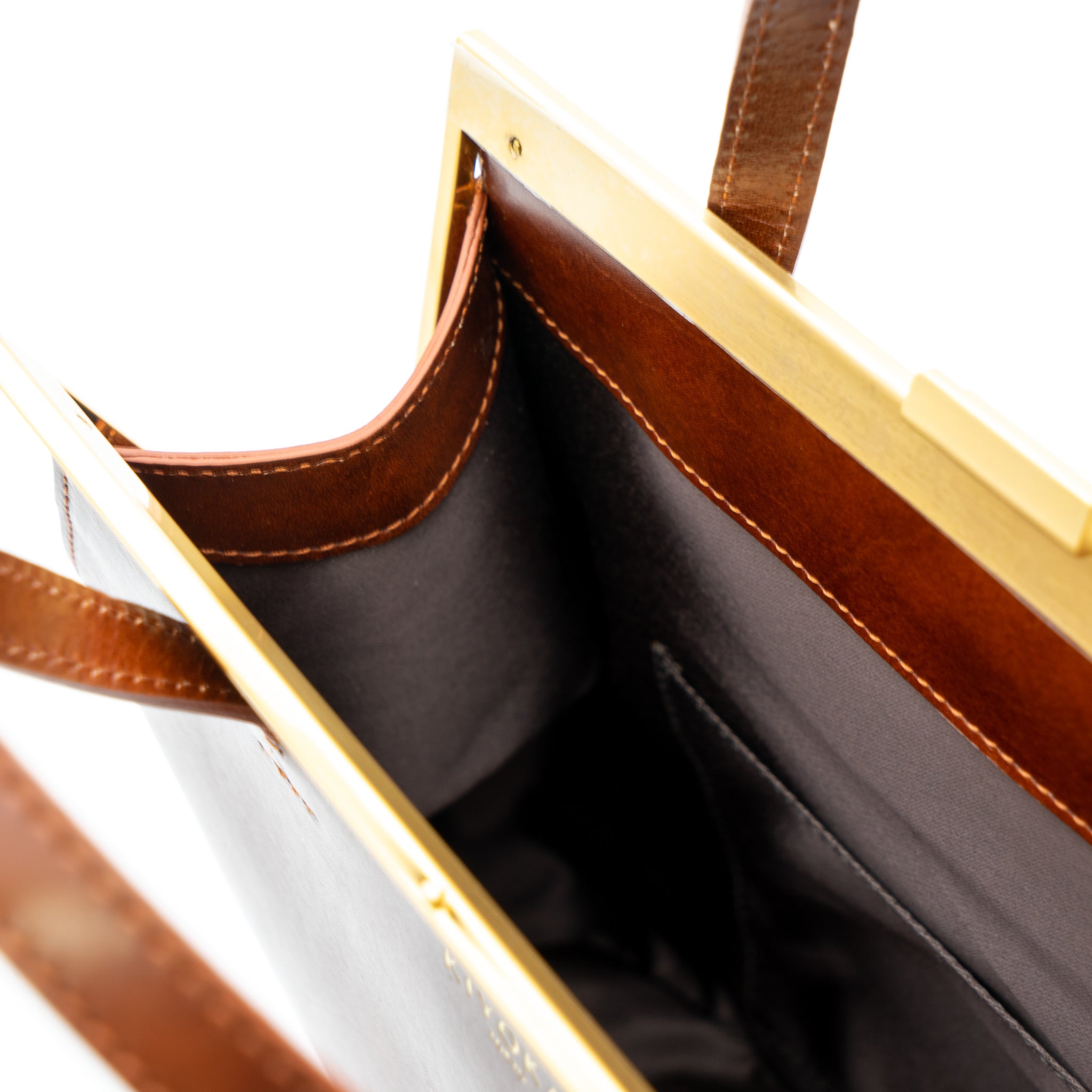 牛革ヌメ　口金ハンドバッグ【AUD003】