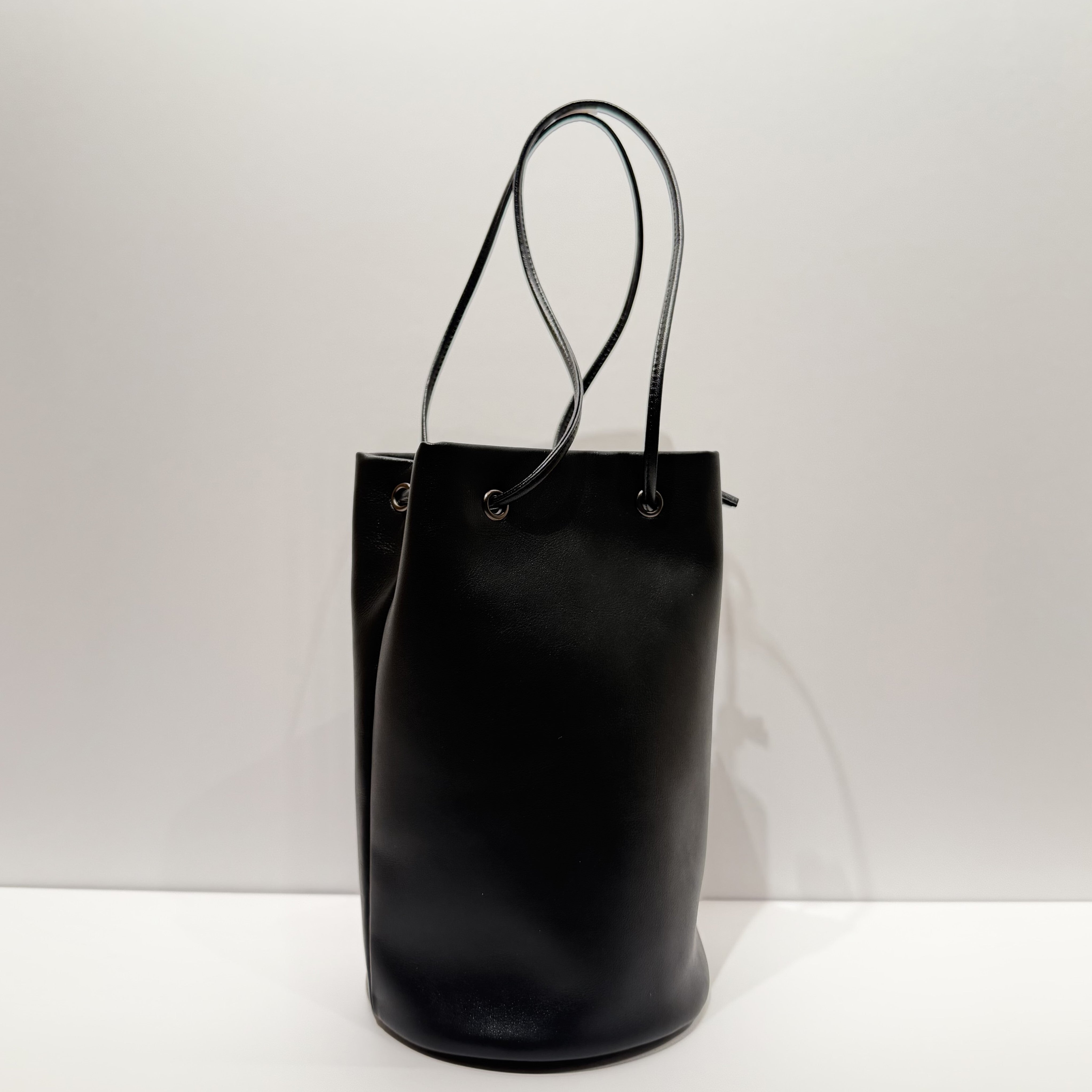 長財布が入るミニドローストリングバッグ