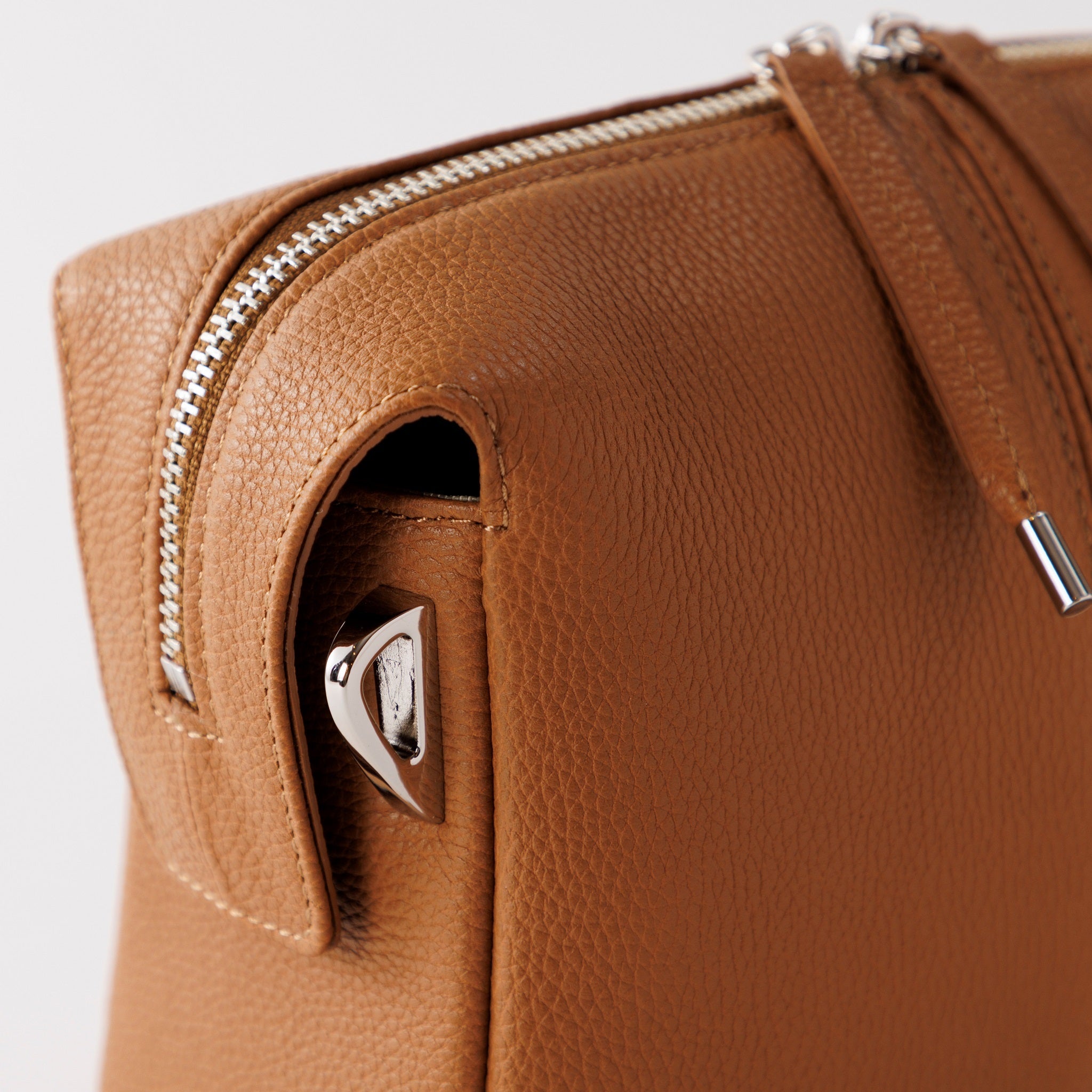 牛革シュリンク　コロンとかわいい　ポシェット【SOP003】