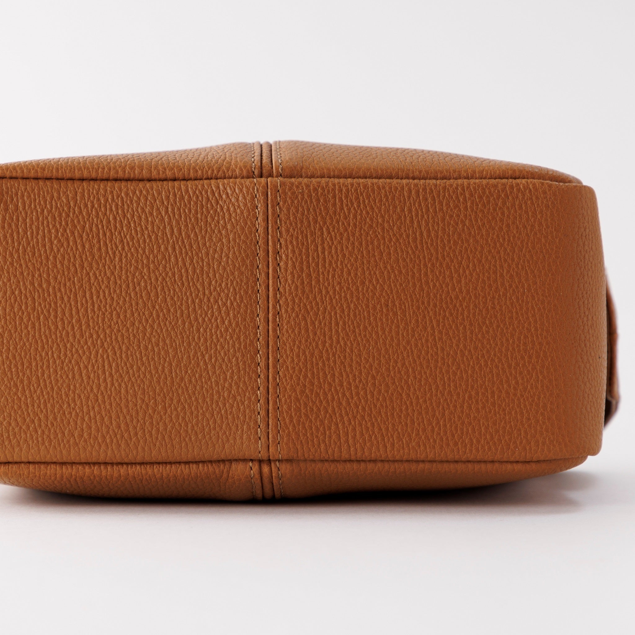 牛革シュリンク　コロンとかわいい　ポシェット【SOP003】